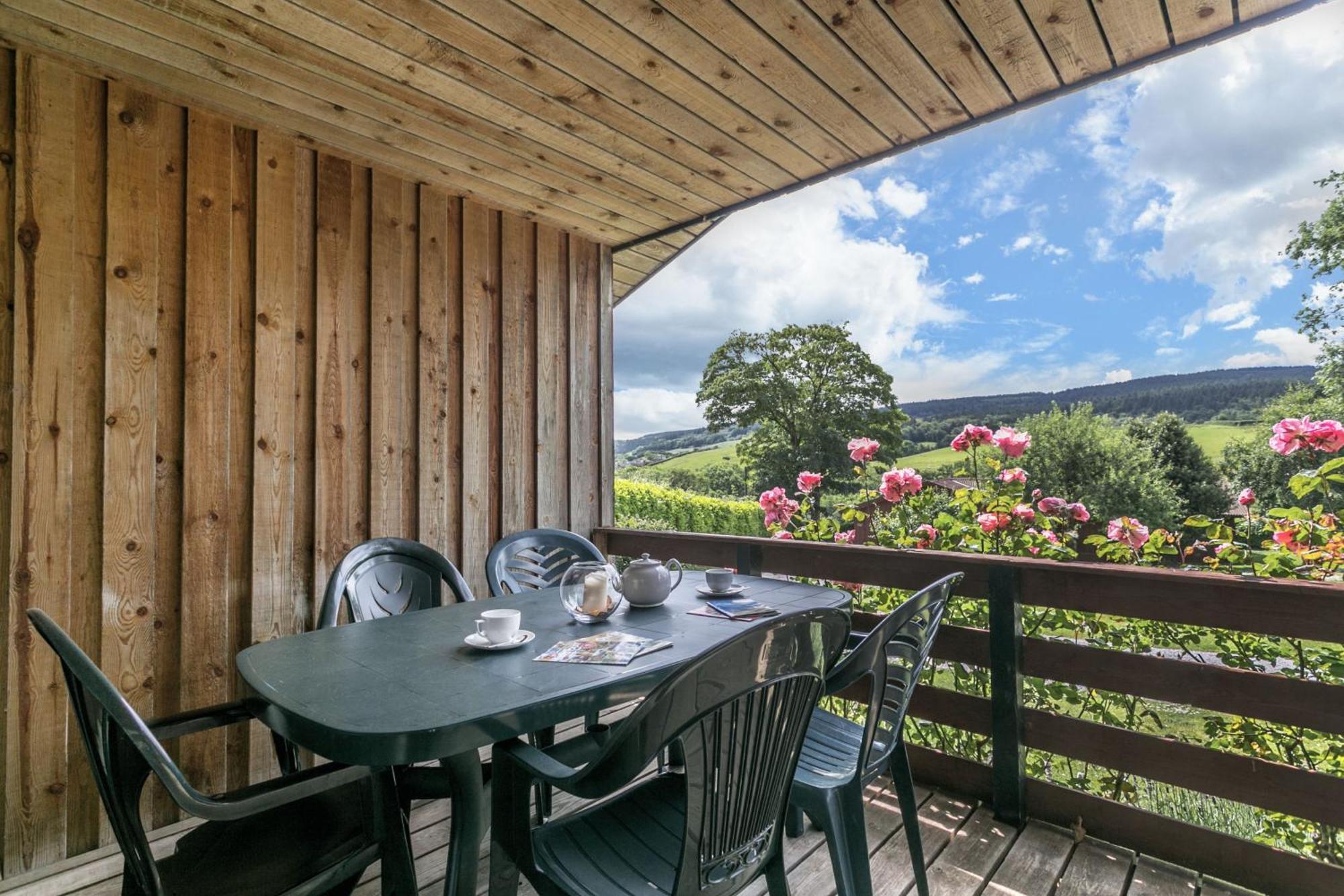 Laburnum Lodge Sleeps 6 Wheelchair Access Minehead Exterior photo