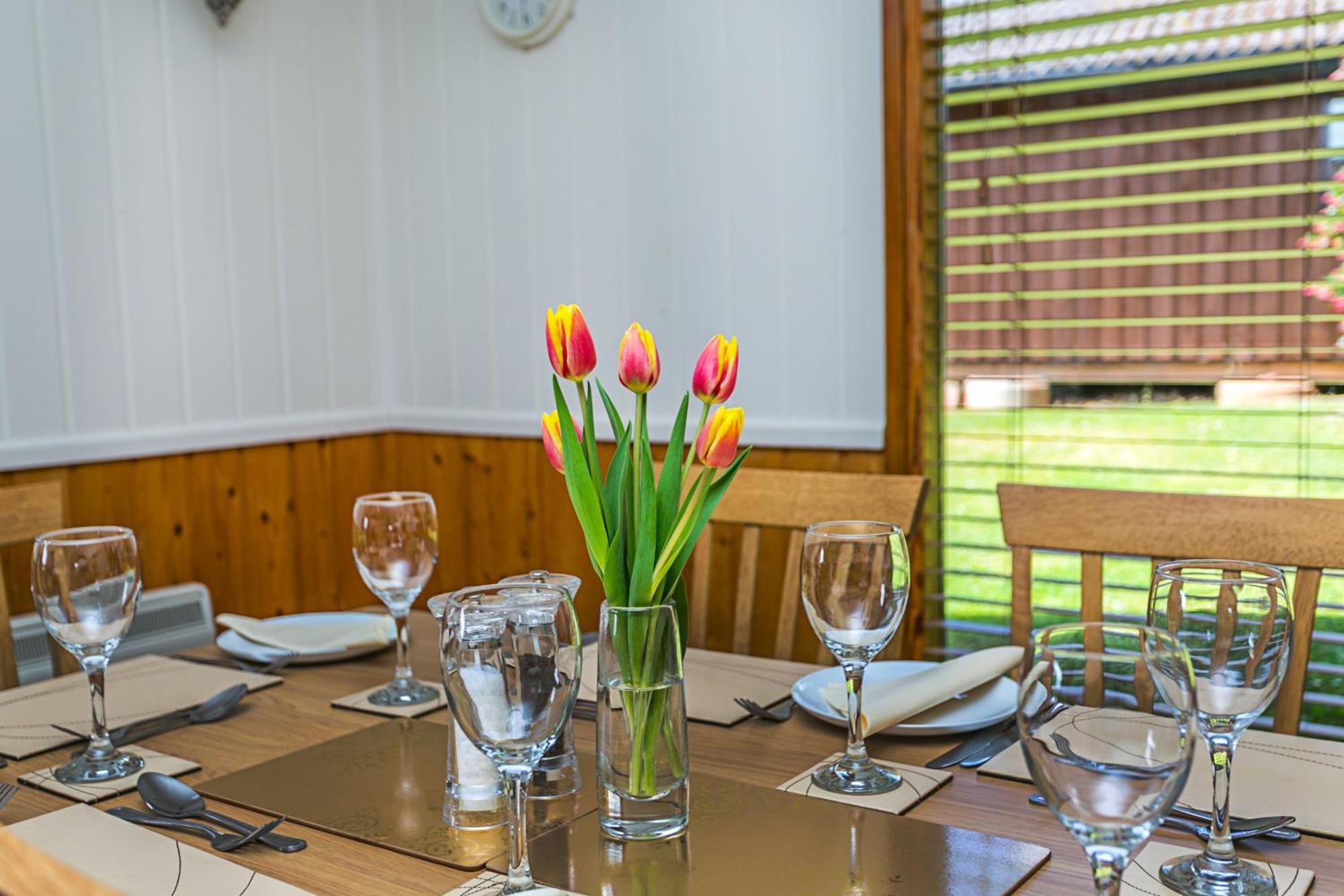 Laburnum Lodge Sleeps 6 Wheelchair Access Minehead Exterior photo